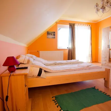 Pensjonat Adonisz Vendeghaz Mórahalom